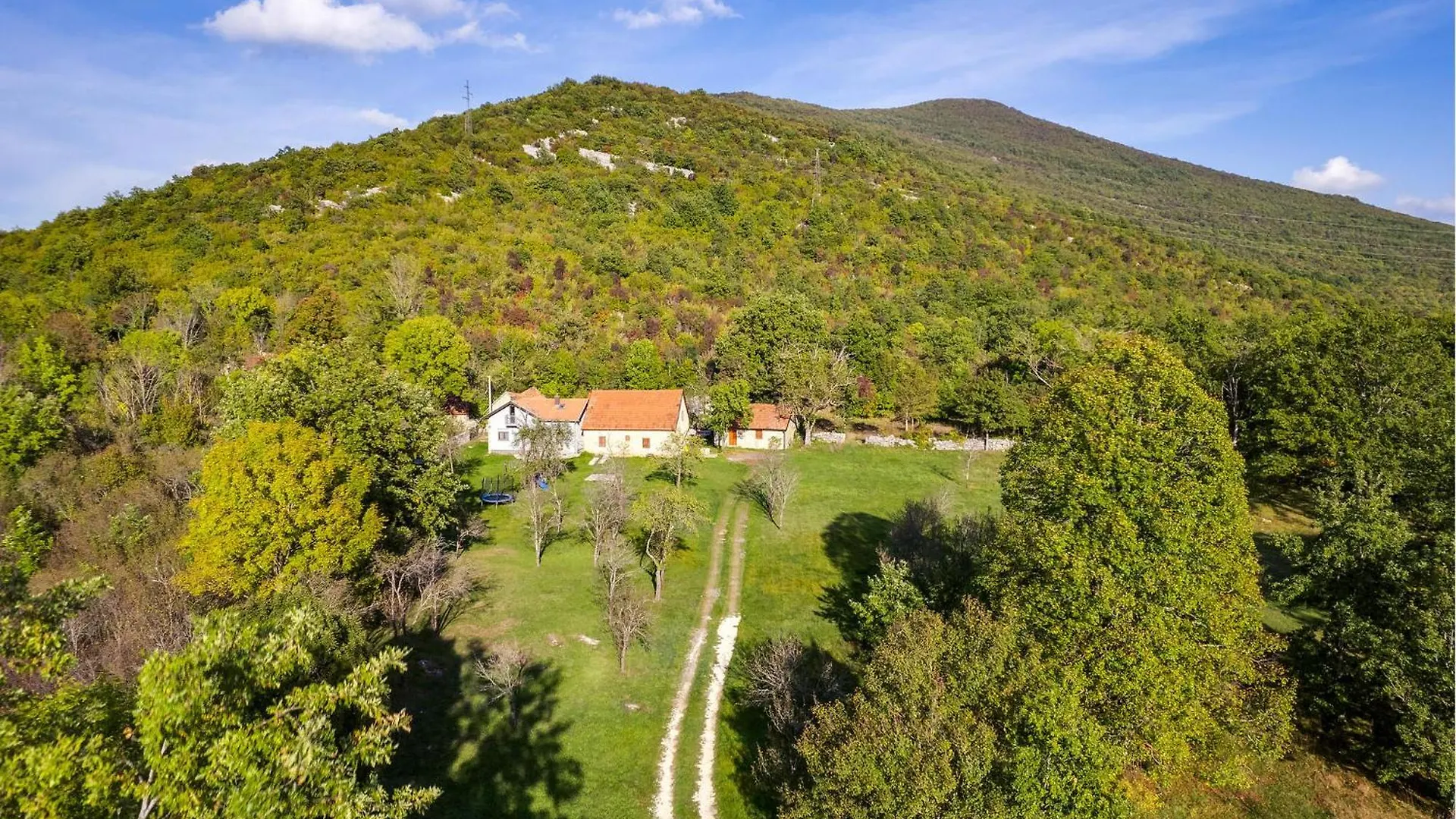 Gorgeous Home In Gracac With Kitchen Holiday home Gracac (Zadar)