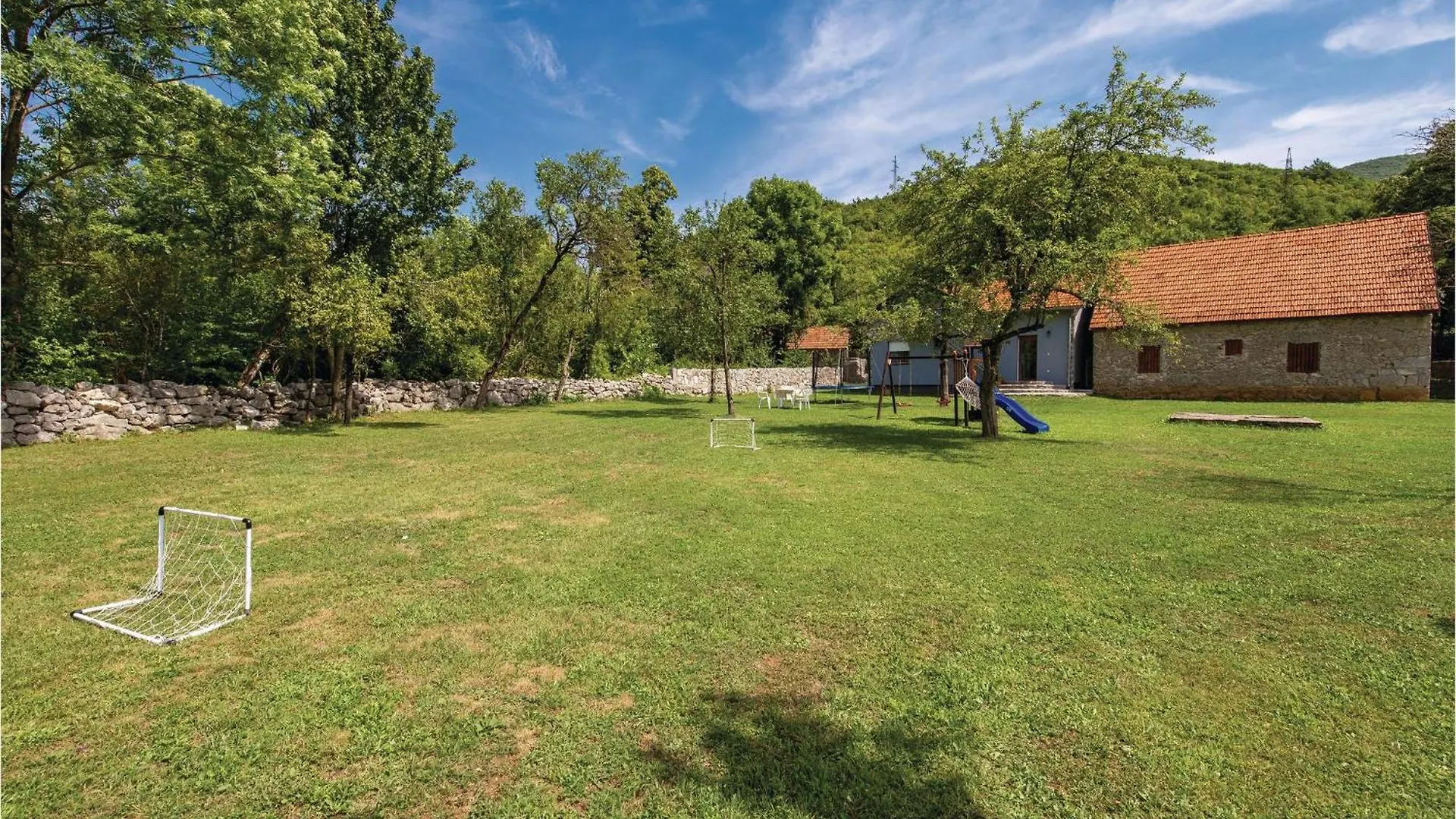 Gorgeous Home In Gracac With Kitchen Gracac (Zadar)