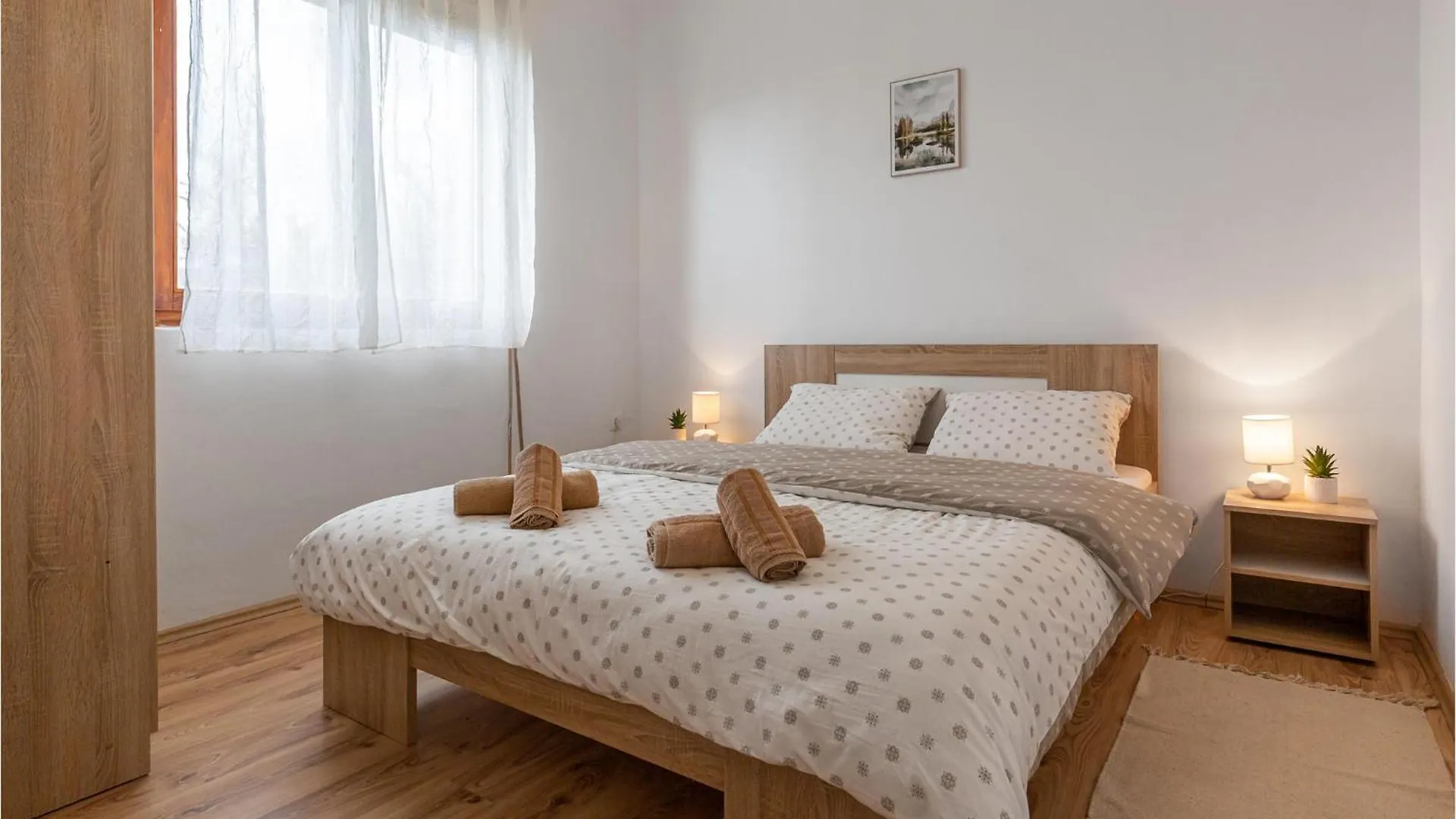 펜션 Gorgeous Home In Gracac With Kitchen